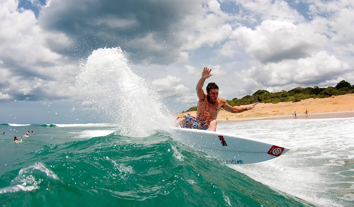 surfing beach location sri lanka for shoots