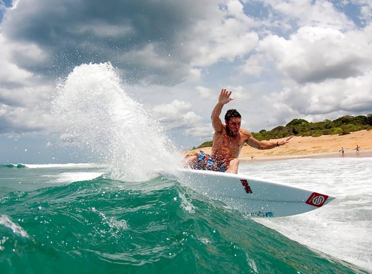 surfing beach location sri lanka for shoots